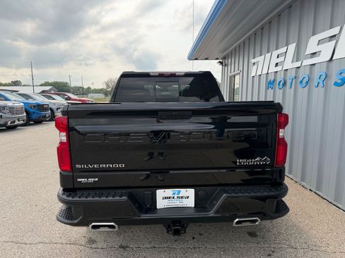 Used 2022 Chevrolet Silverado 1500 High Country w/ Technology Package AWD/4WD image 7