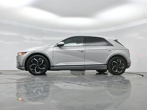 Used 2024 Hyundai Ioniq 5 Limited image 45