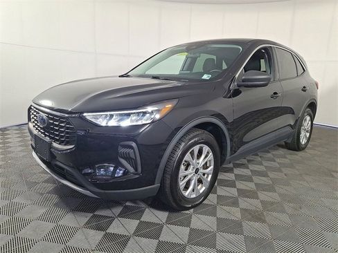 Used 2023 Ford Escape Active image 6