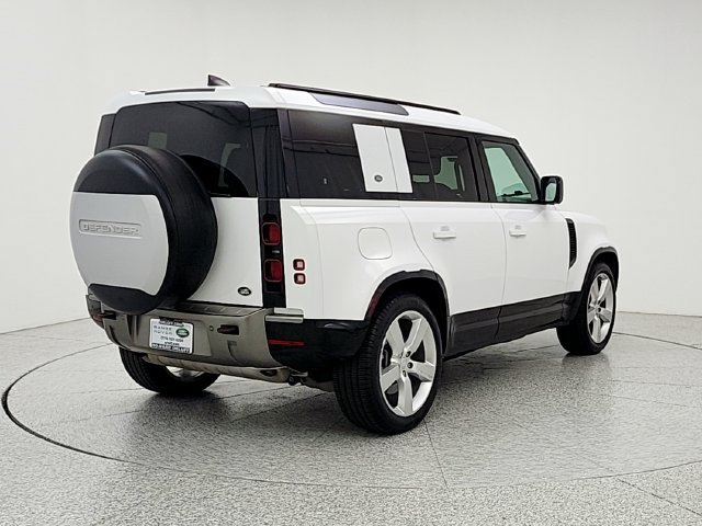 Used 2022 Land Rover Defender 110 X-Dynamic HSE AWD/4WD image 5