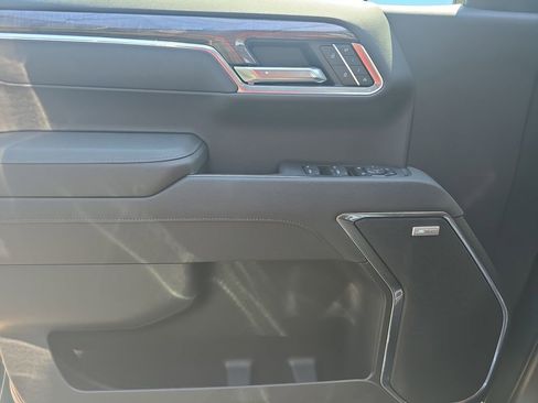 New 2026 Chevrolet Silverado 1500 LTZ w/ LTZ Premium Package image 27