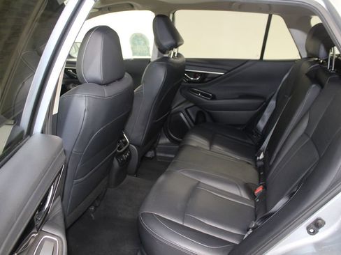 Used 2022 Subaru Outback Limited image 22