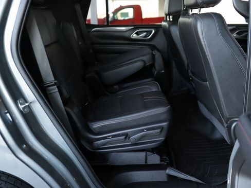 Used 2021 Chevrolet Tahoe RST w/ Luxury Package image 35