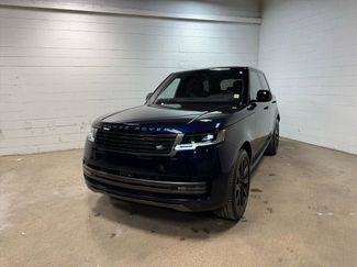 Used 2023 Land Rover Range Rover SE video 2