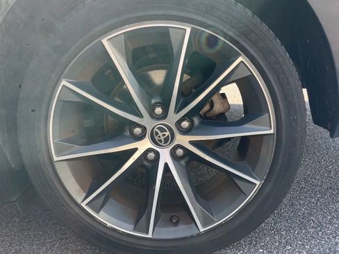 Used 2015 Toyota Camry XSE w/ Moonroof Package FWD image 14