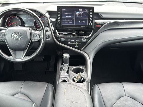 Used 2022 Toyota Camry XSE FWD image 17