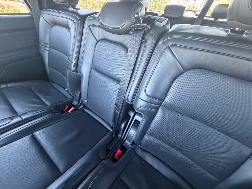 Used 2023 Lincoln Navigator Reserve AWD/4WD image 34