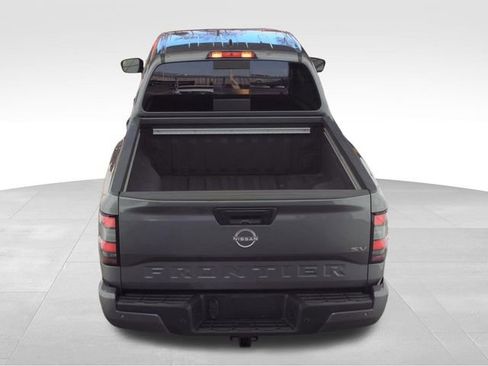 Certified 2024 Nissan Frontier SV w/ Technology Package image 3