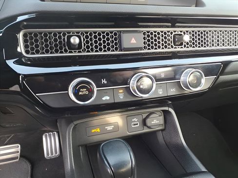 Used 2024 Honda Civic Sport image 15