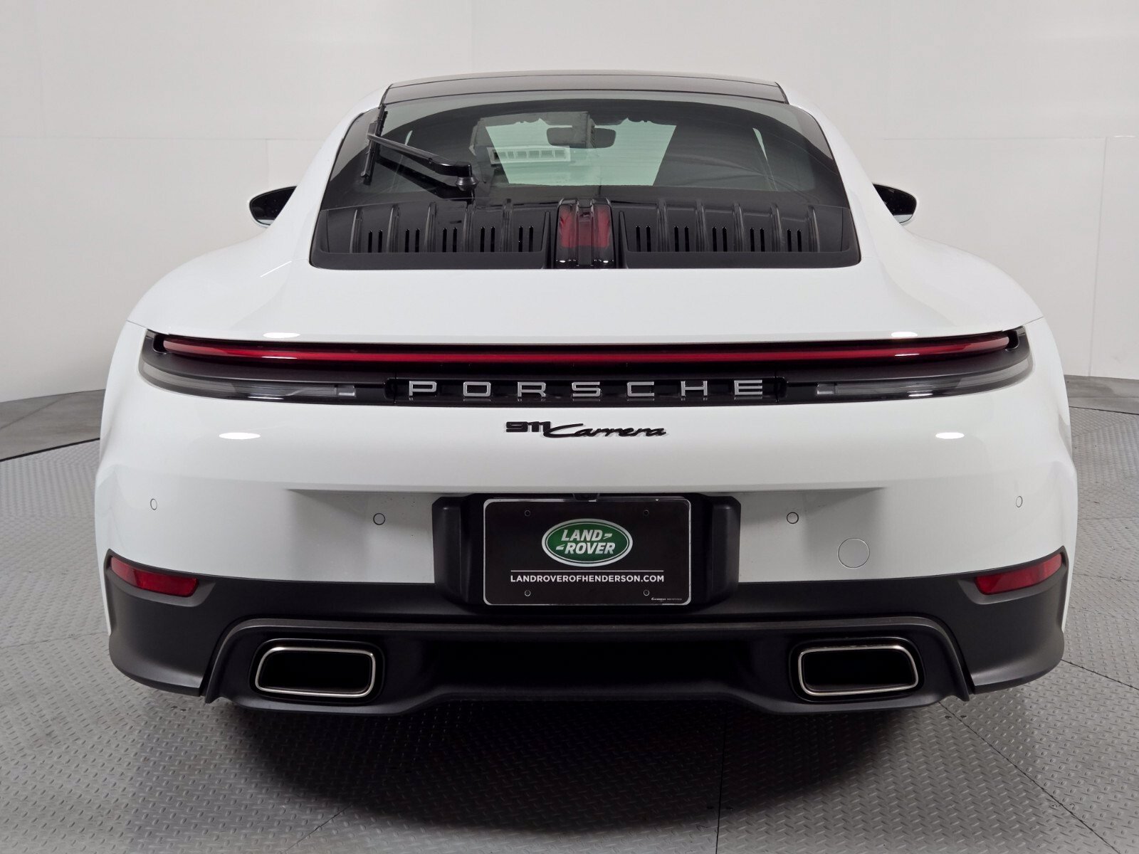 Used 2025 Porsche 911 Carrera RWD image 7