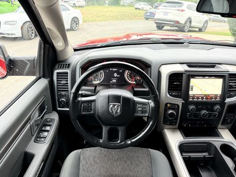 Used 2018 RAM 1500 SLT AWD/4WD image 28