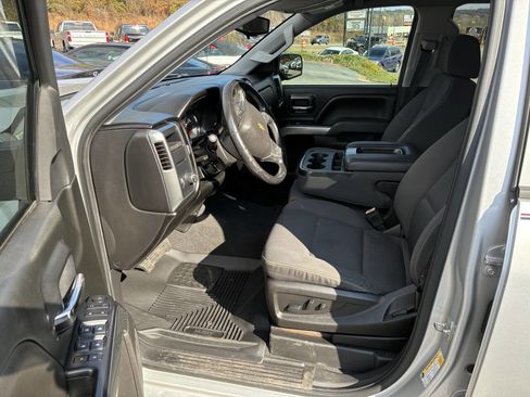 Used 2018 Chevrolet Silverado 1500 LT w/ All Star Edition image 13