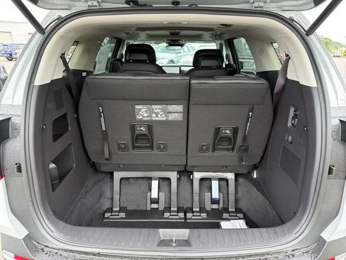 New 2026 Kia Carnival SX Prestige FWD image 24