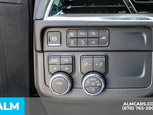 Used 2026 Chevrolet Tahoe Z71 w/ Comfort Package AWD/4WD image 33