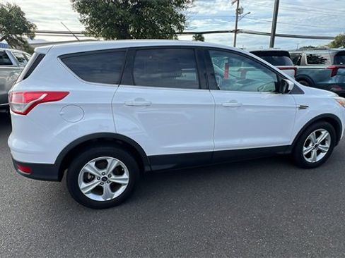 Used 2016 Ford Escape SE image 6