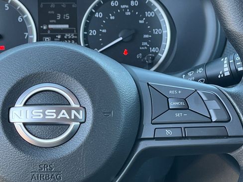 Certified 2025 Nissan Kicks Play S image 20