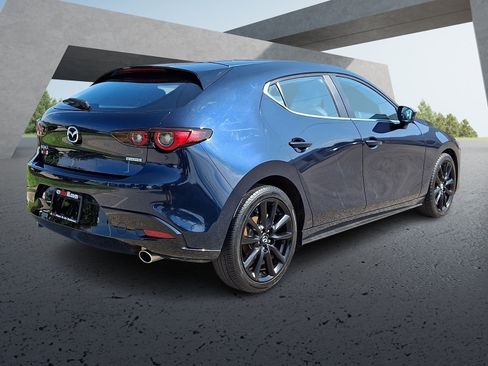 Used 2024 MAZDA MAZDA3 s FWD image 6