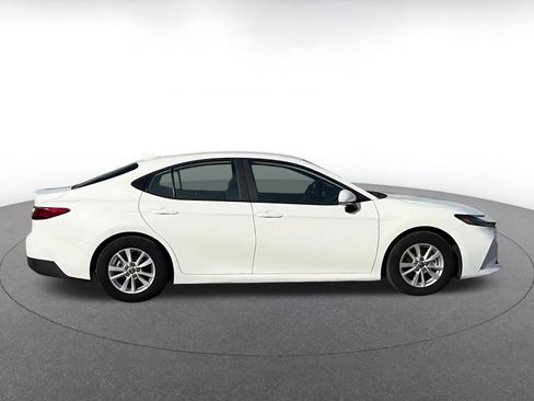 Used 2025 Toyota Camry LE image 16