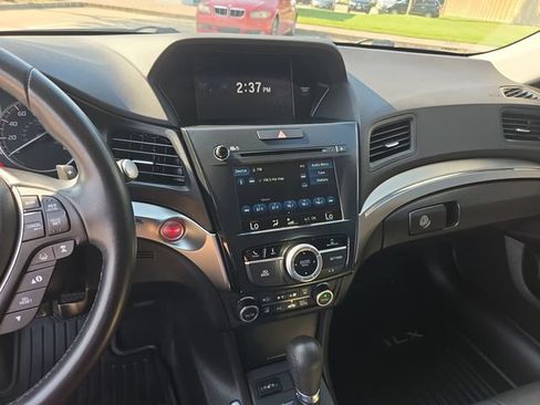 Used 2022 Acura ILX w/ Premium Package FWD image 12