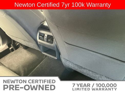 Used 2023 Nissan Rogue S AWD/4WD image 17