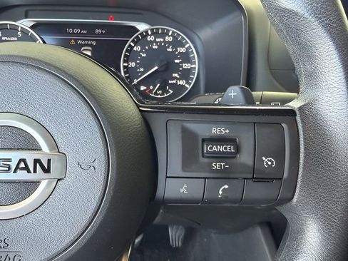 Used 2021 Nissan Rogue S FWD image 18