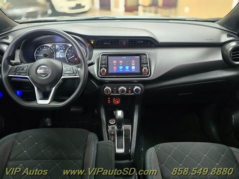 Used 2019 Nissan Kicks S FWD image 18