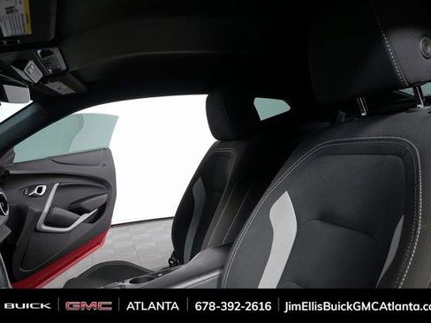 Used 2019 Chevrolet Camaro LT image 5