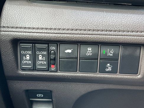 Used 2018 Honda Odyssey EX-L image 13