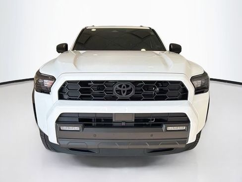 Certified 2025 Toyota 4Runner TRD Off-Road Premium AWD/4WD image 2