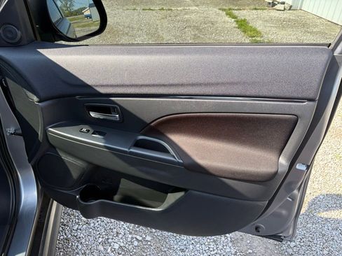 Used 2024 Mitsubishi Outlander Sport AWD image 16