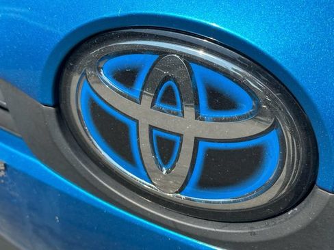 Used 2021 Toyota Prius LE AWD/4WD image 9