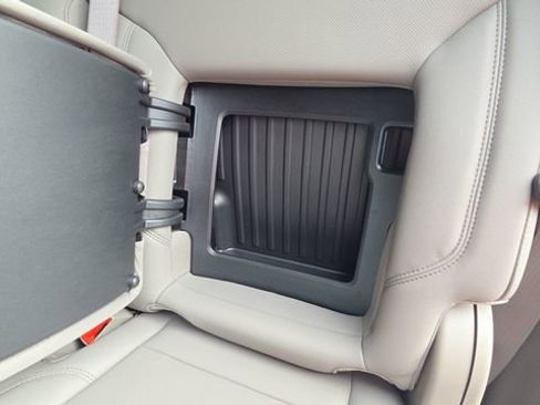 New 2026 GMC Sierra 1500 SLT w/ SLT Premium Package image 39