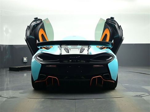 Used 2017 McLaren 570S Coupe image 32