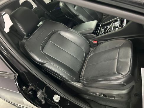 Used 2024 Jeep Grand Cherokee Overland image 26