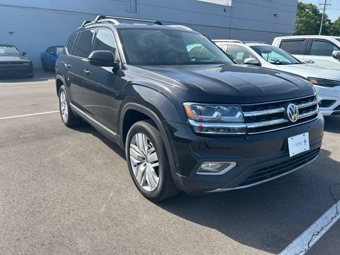 Used 2018 Volkswagen Atlas SEL Premium AWD/4WD image 3