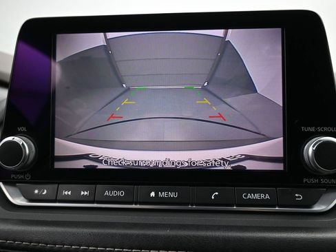 Used 2021 Nissan Rogue S image 16