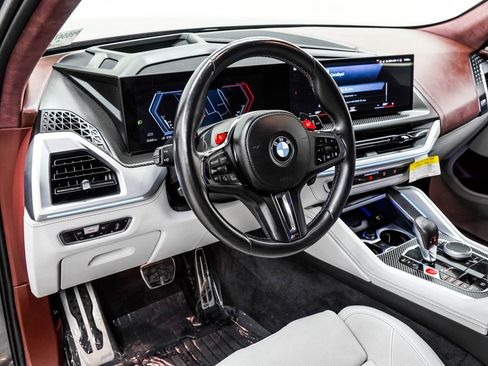 Used 2023 BMW XM image 18
