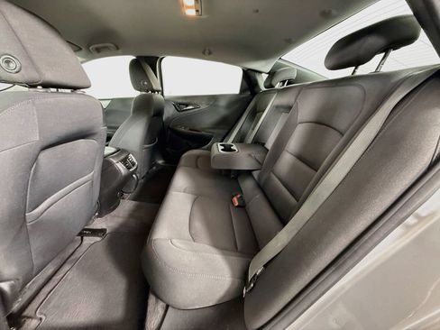 Used 2020 Chevrolet Malibu LT FWD image 27