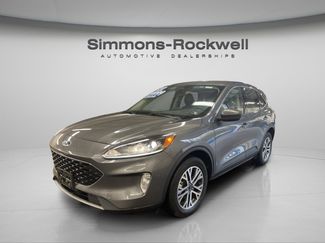 Used 2022 Ford Escape SEL video 1