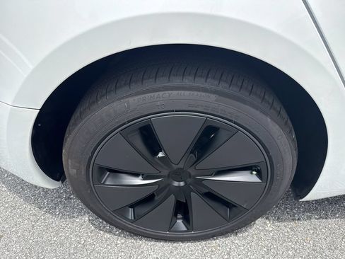 Used 2025 Tesla Model 3 Long Range RWD image 16