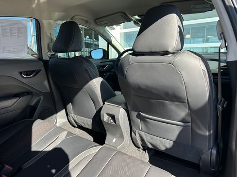 Certified 2025 Subaru Crosstrek 2.5i Limited w/ Crosstrek Mirror Package image 17