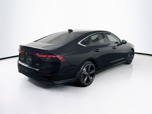 Used 2025 Honda Accord Sport image 9