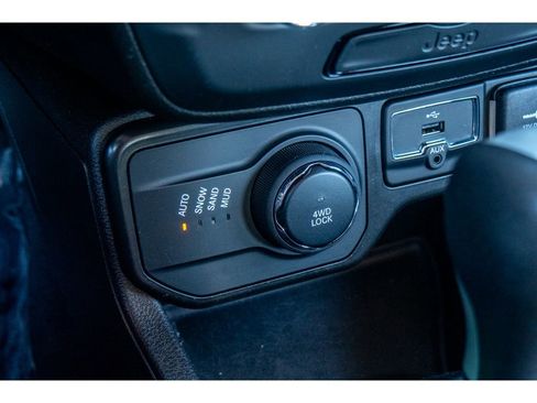 Used 2020 Jeep Renegade Sport image 22