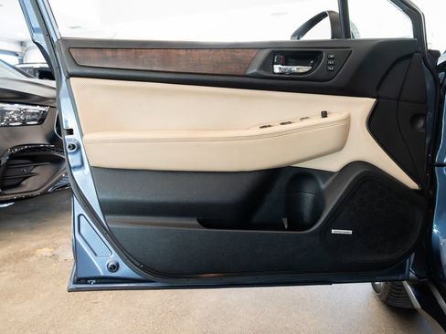 Used 2015 Subaru Outback 2.5i Limited AWD/4WD image 16