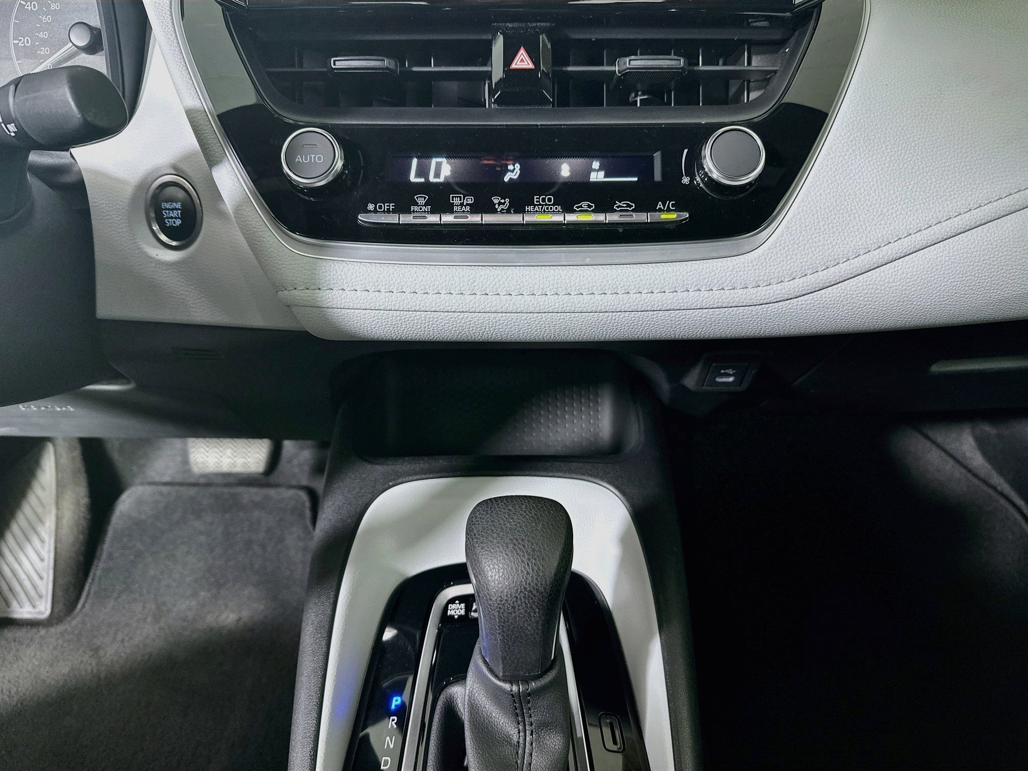 Used 2024 Toyota Corolla SE FWD image 23