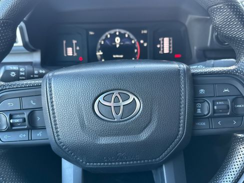 Used 2025 Toyota Tacoma SR5 image 28