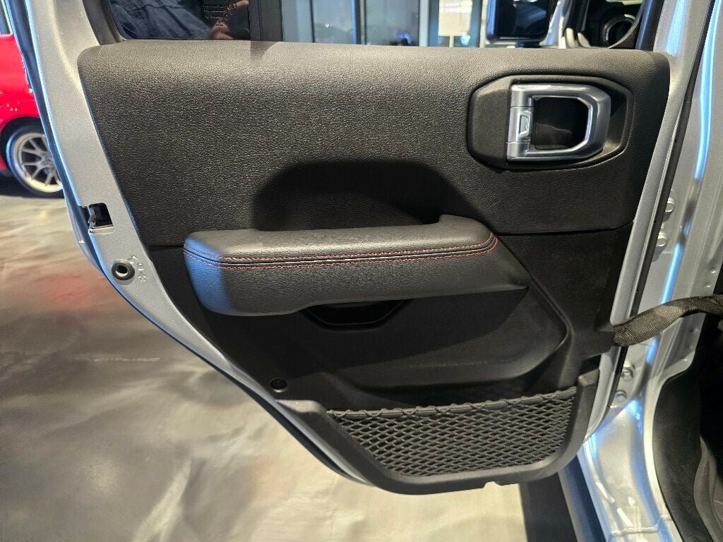 Used 2022 Jeep Gladiator Rubicon w/ LED Lighting Group AWD/4WD image 21