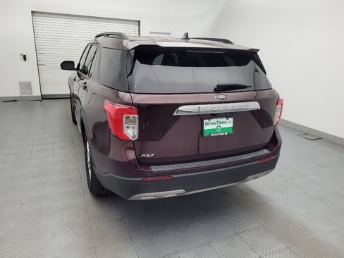 Used 2022 Ford Explorer XLT w/ Equipment Group 202A RWD image 6