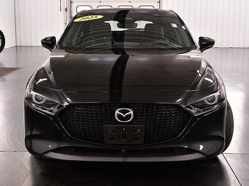 Used 2025 MAZDA MAZDA3 2.5 S Hatchback w/ Premium Pkg FWD image 2
