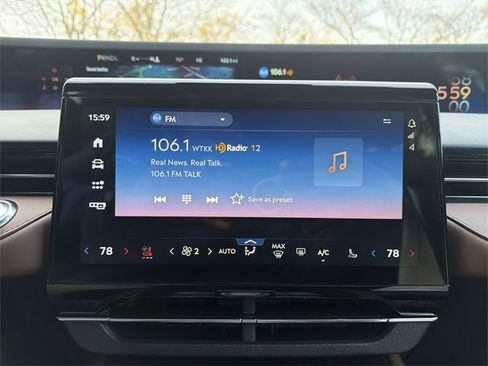 New 2026 Lincoln Nautilus Reserve image 16